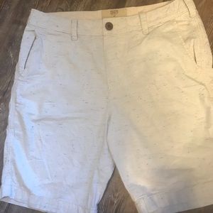 Hollister 32 shorts